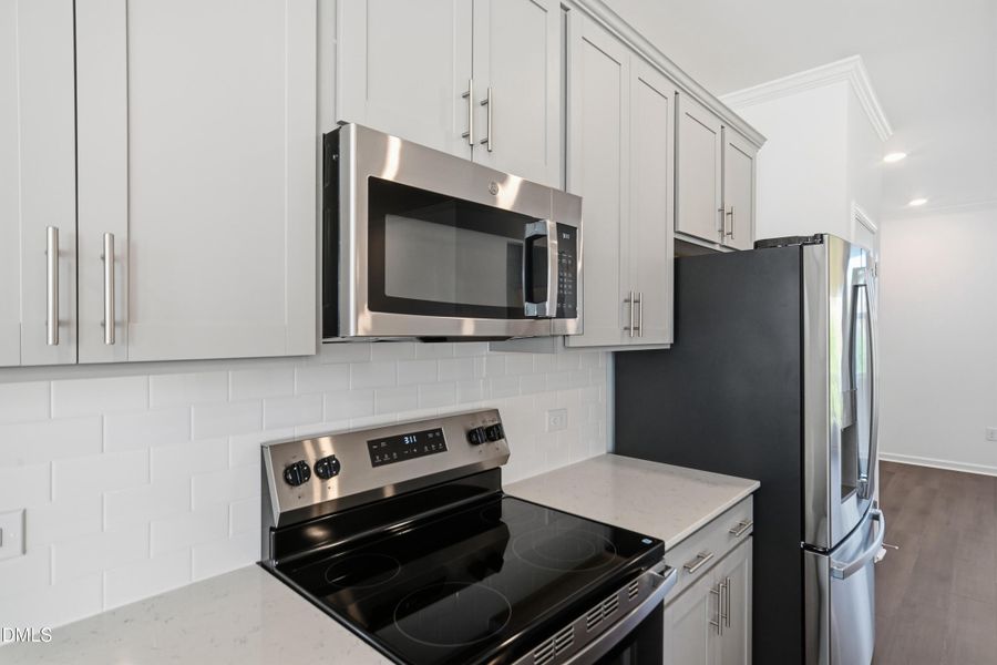 SUN_ElmGrove_Pic_Wyatt_Kitchen_1of7 SUN_ElmGrove_Pic_Wyatt_Kitchen_1of7