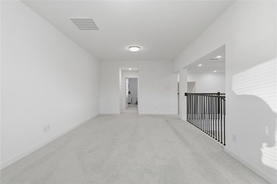 Spacious, unfurnished interior of a new home in Sonoma Verde, McLendon-Chisholm (Image 25).