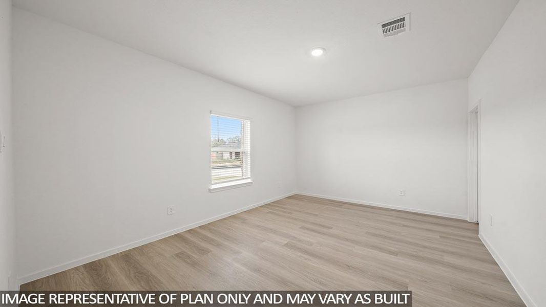 Spacious, unfurnished interior of a new home in Granger Pines, Conroe (Image 11).