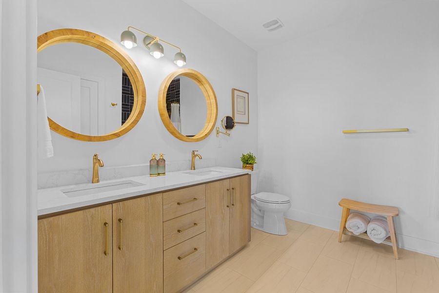 Furnished interior view inside a new home in , Charleston (Image 29).