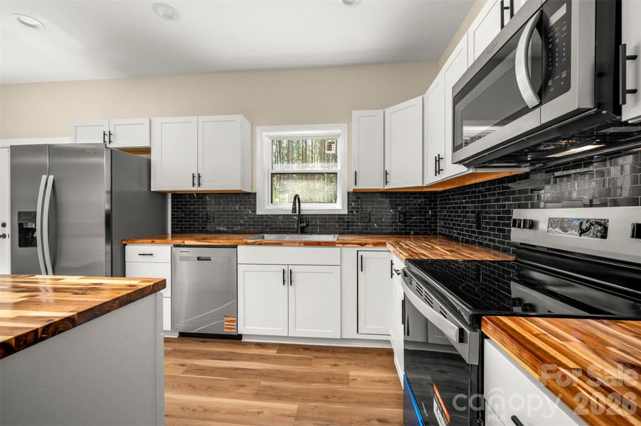 Furnished interior view inside a new home in , Bostic (Image 6).