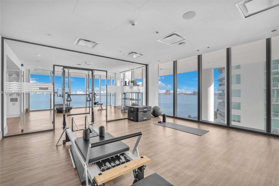 Community amenities in , Miami (Image 69).