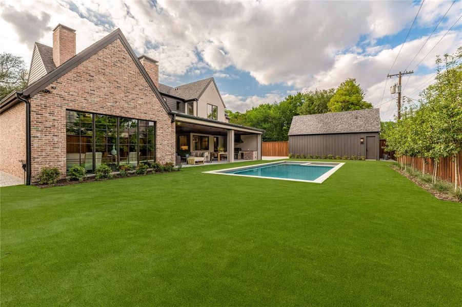 Image 39 of a home in .