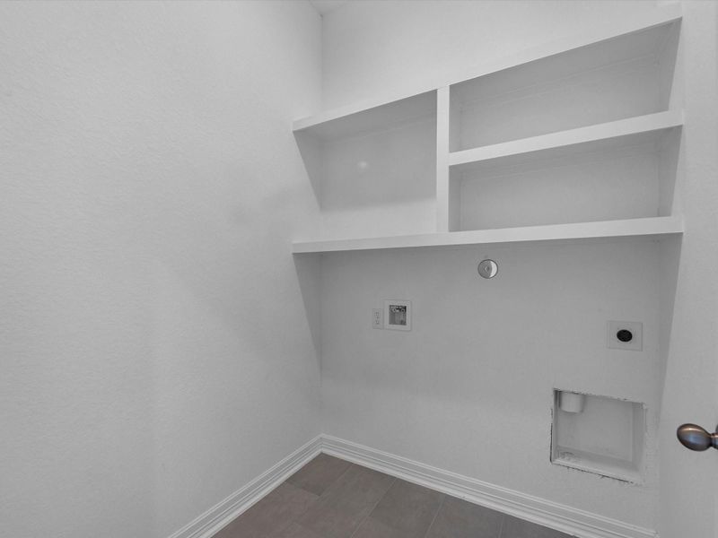 Spacious, unfurnished interior of a new home in Emory Glen, Magnolia (Image 24). Spacious, unfurnished interior of a new home in Emory Glen, Magnolia (Image 24).