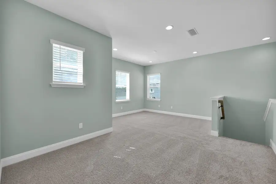 Representative unfurnished interior of a home built from the Crescent by Riverside Homes in Sagebrush at EverRange, Jacksonville (Image 37).