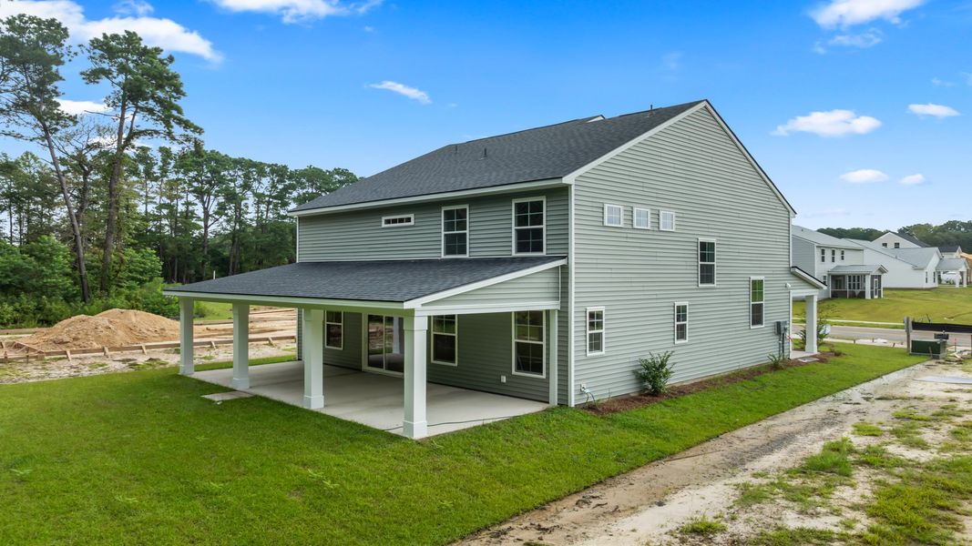 Discover the Pritchard’s inviting rear exterior design