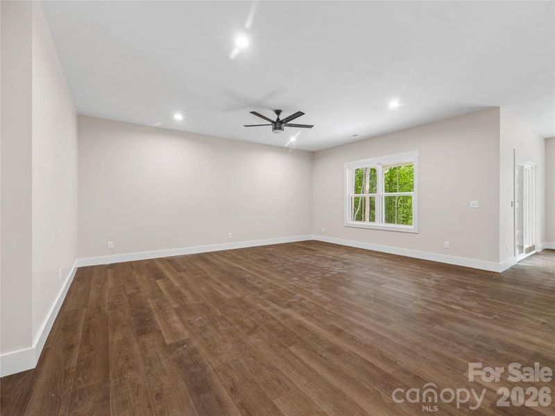 Spacious, unfurnished interior of a new home in , Travelers Rest (Image 38).
