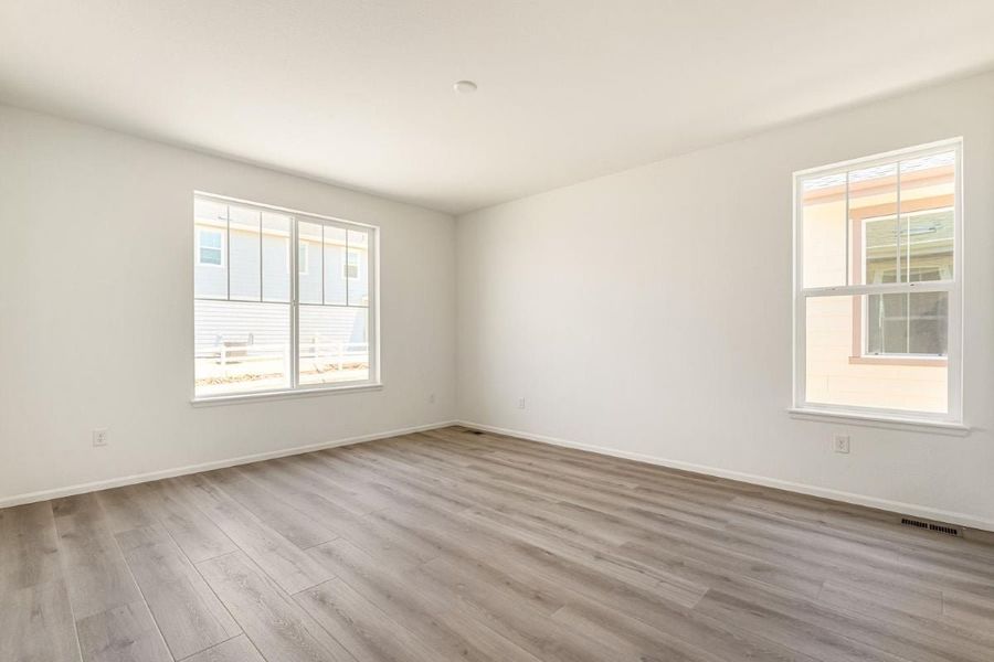Spacious, unfurnished interior of a new home in Murphy Creek Reserve, Aurora (Image 16). Spacious, unfurnished interior of a new home in Murphy Creek Reserve, Aurora (Image 16).