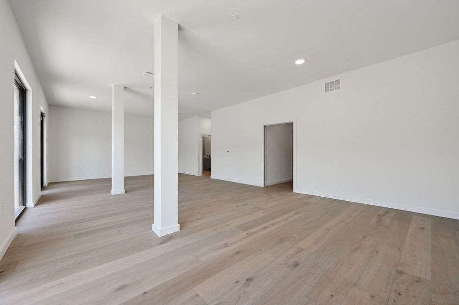 Spacious, unfurnished interior of a new home in One Oak, Austin (Image 24).