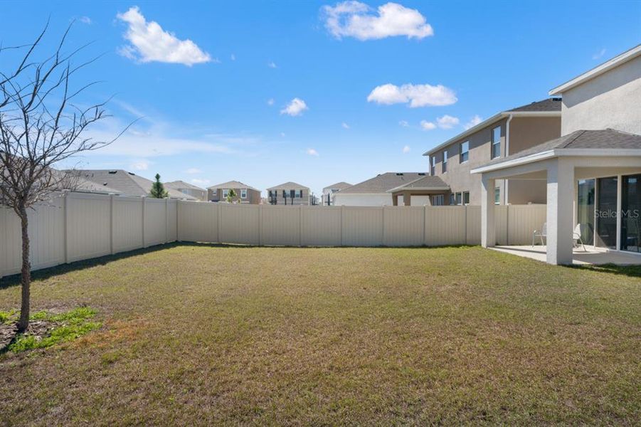 Exterior details and patio area of a home in , Wesley Chapel (Image 3).