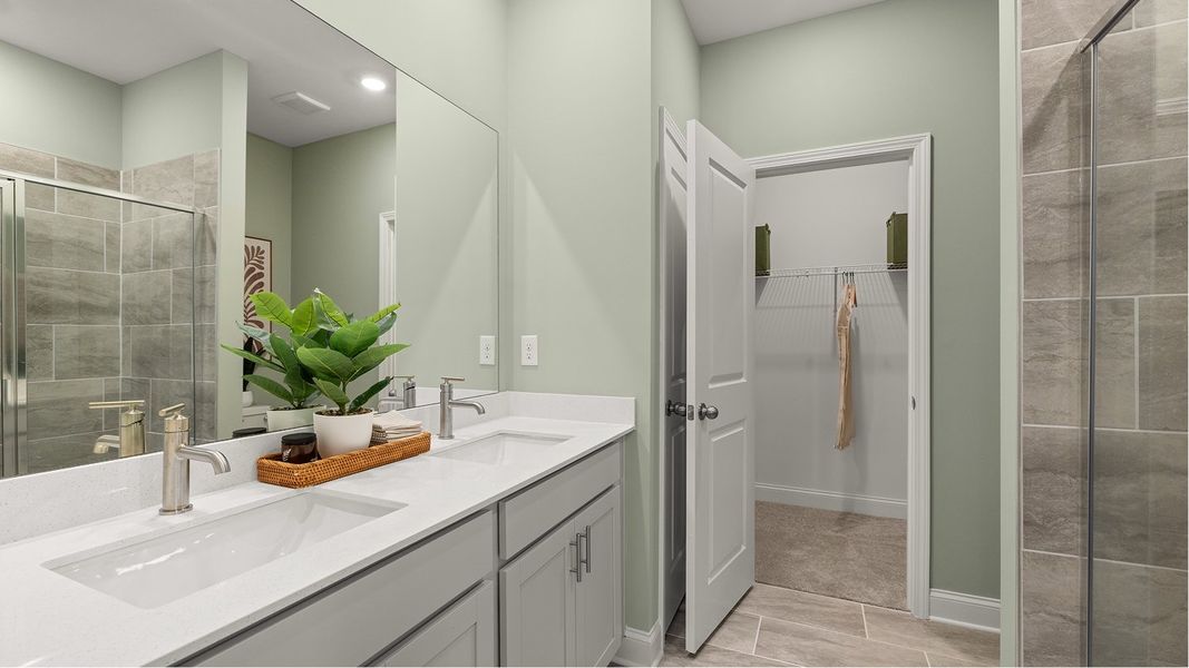 2883 Centerville Owners Bath 1of3 F1