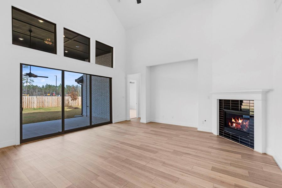 Spacious, unfurnished interior of a new home in Colton, Todd Mission (Image 28).