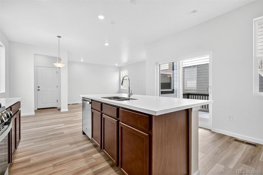 2110 Wagon Wheel Aly ~ Ready Now