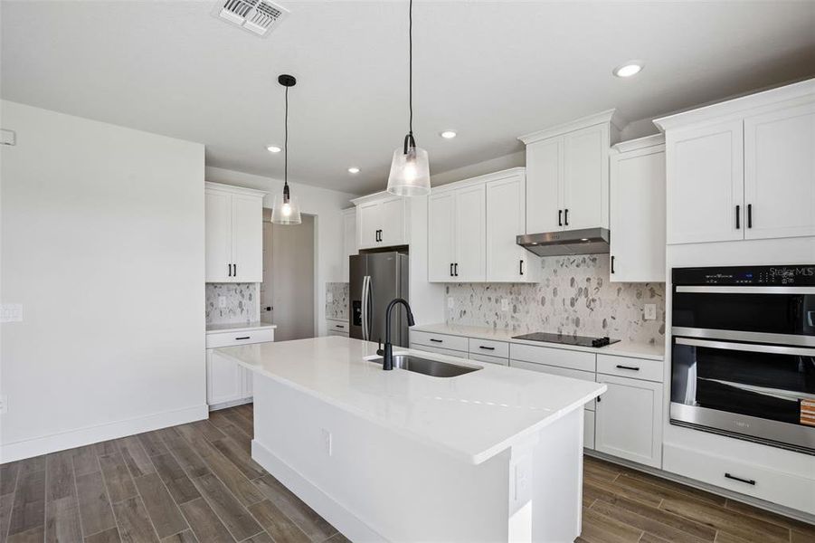 Furnished interior view inside a new home in Magnolia Bay - Reserve Series, Nokomis (Image 5). Furnished interior view inside a new home in Magnolia Bay - Reserve Series, Nokomis (Image 5).