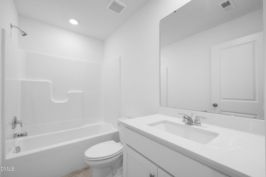 SUN_Stoneriver_Pic_Bradley_Bath2_1of1 SUN_Stoneriver_Pic_Bradley_Bath2_1of1