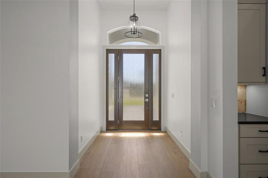 Spacious, unfurnished interior of a new home in , Venice (Image 31).