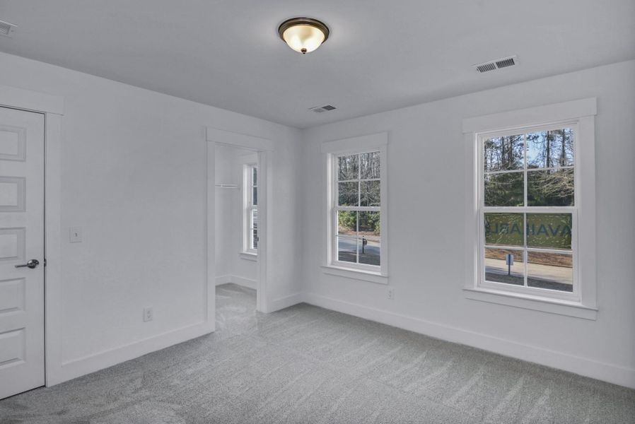 Spacious, unfurnished interior of a new home in Clubside Reserve at Summerlake, Lexington (Image 39).