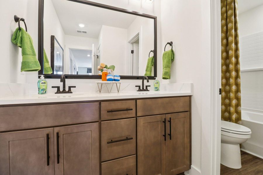 31-web-or-mls-Matthews Dr-S1504-031