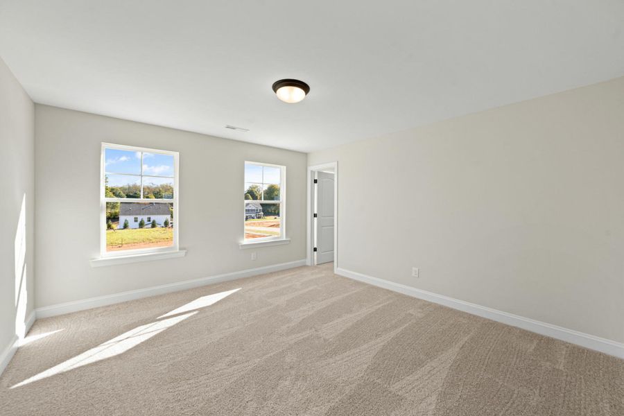 Spacious, unfurnished interior of a new home in Pisgah Park, Kernersville (Image 30).