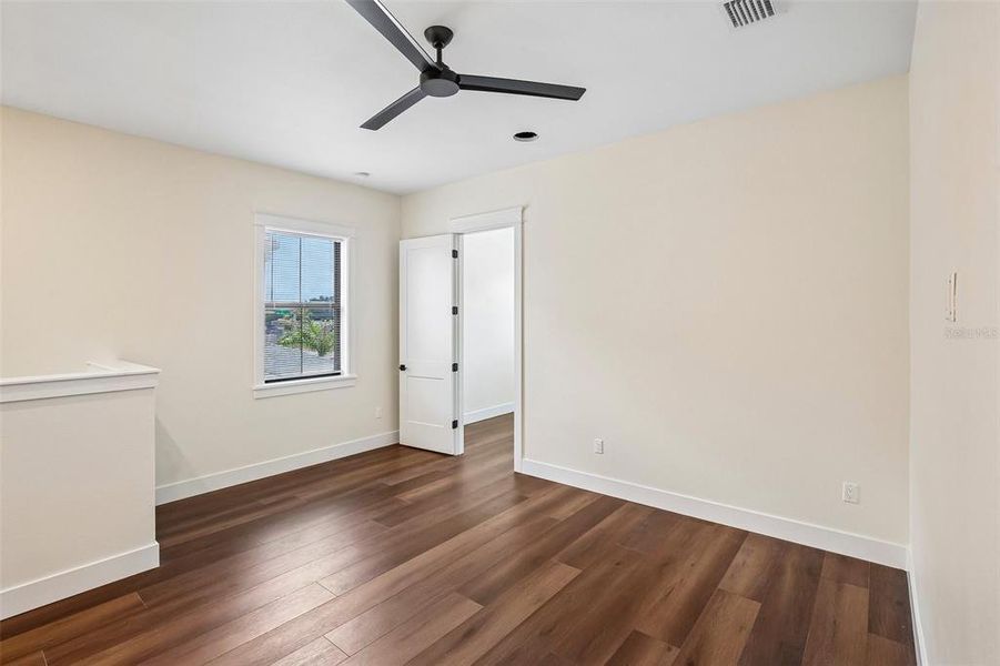 Spacious, unfurnished interior of a new home in , St. Petersburg (Image 21). Spacious, unfurnished interior of a new home in , St. Petersburg (Image 21).