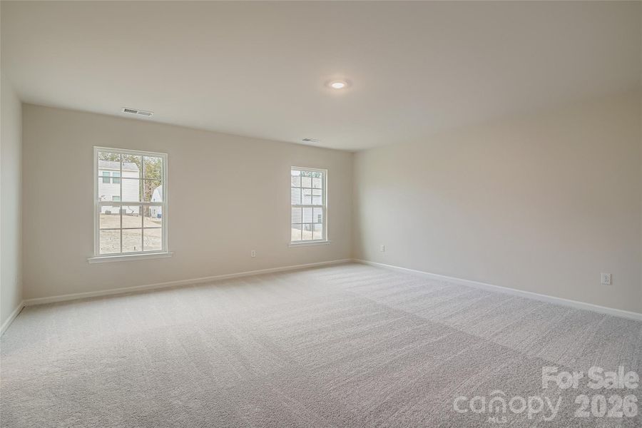 Spacious, unfurnished interior of a new home in Shannon Woods, Maiden (Image 9).