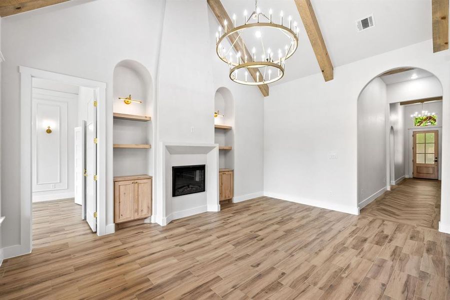 Spacious, unfurnished interior of a new home in , Fort Worth (Image 22).