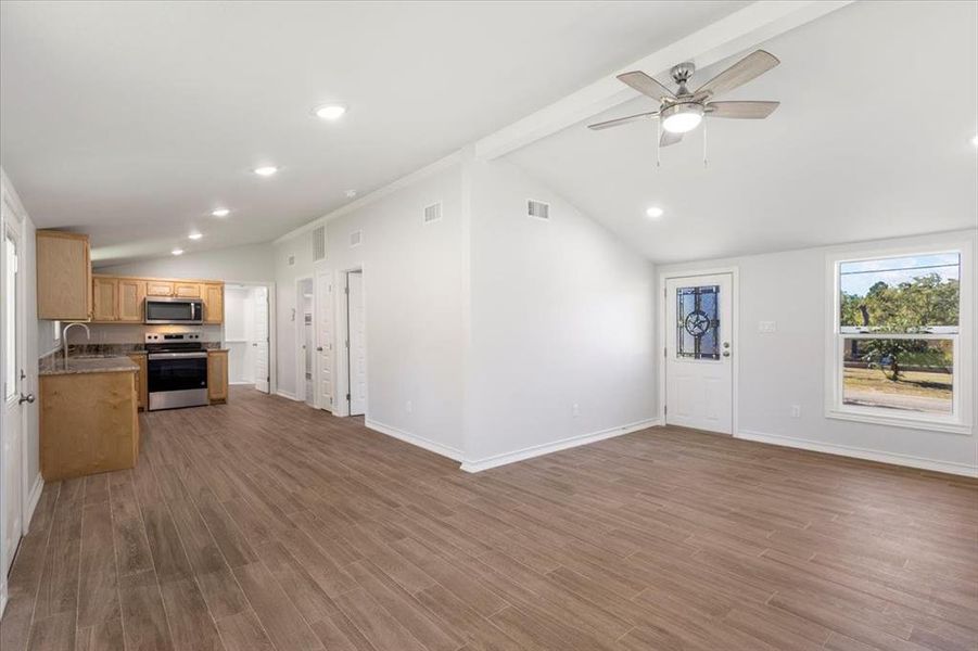 Spacious, unfurnished interior of a new home in , Lindale (Image 8). Spacious, unfurnished interior of a new home in , Lindale (Image 8).