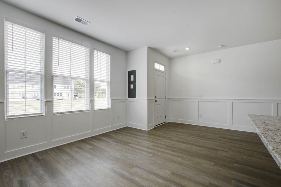 Spacious, unfurnished interior of a new home in , Summerville (Image 24).