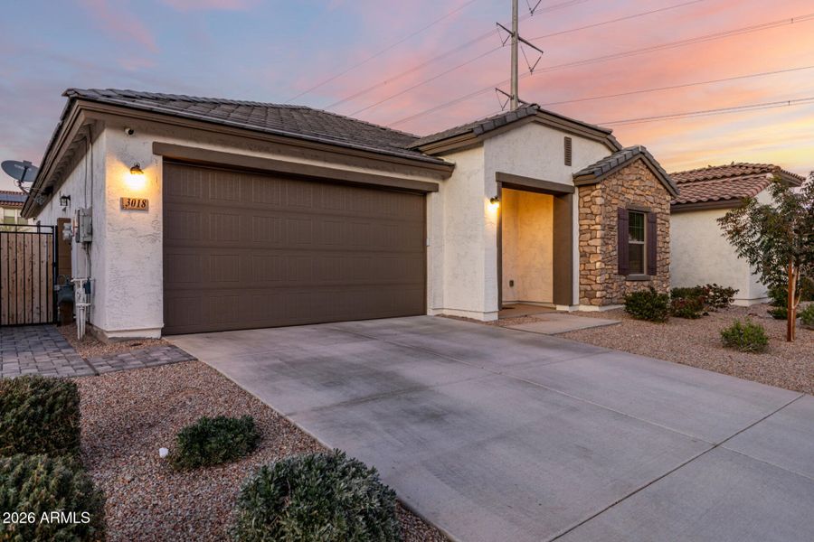 03 Straight Arrow 03 Straight Arrow