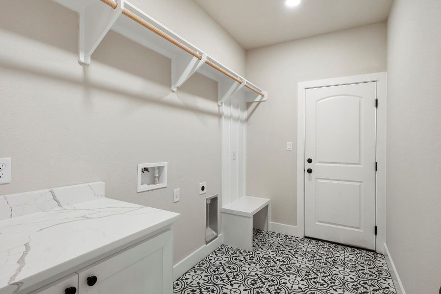 Furnished interior view inside a new home in , Franklin (Image 16).