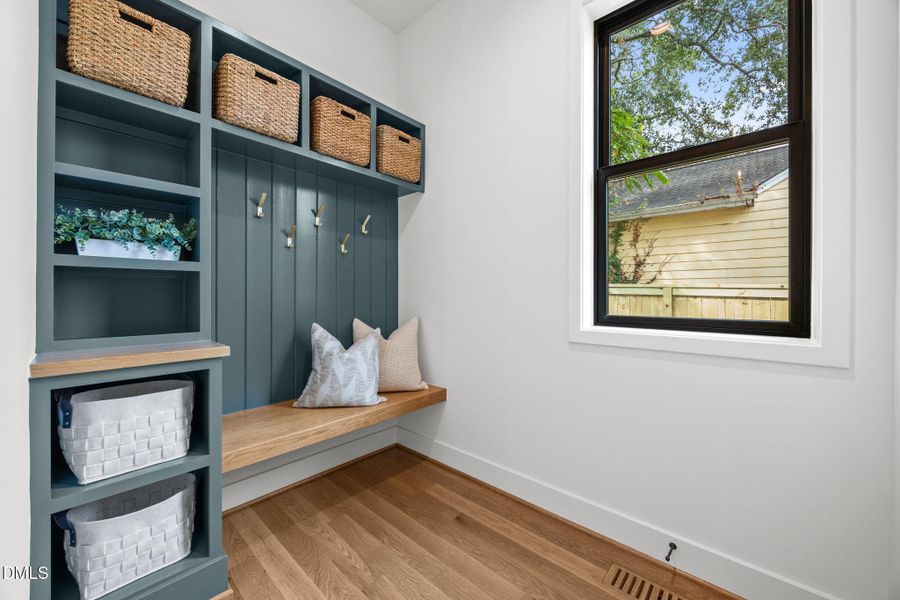 44-web-or-mls-IMG_4831 44-web-or-mls-IMG_4831