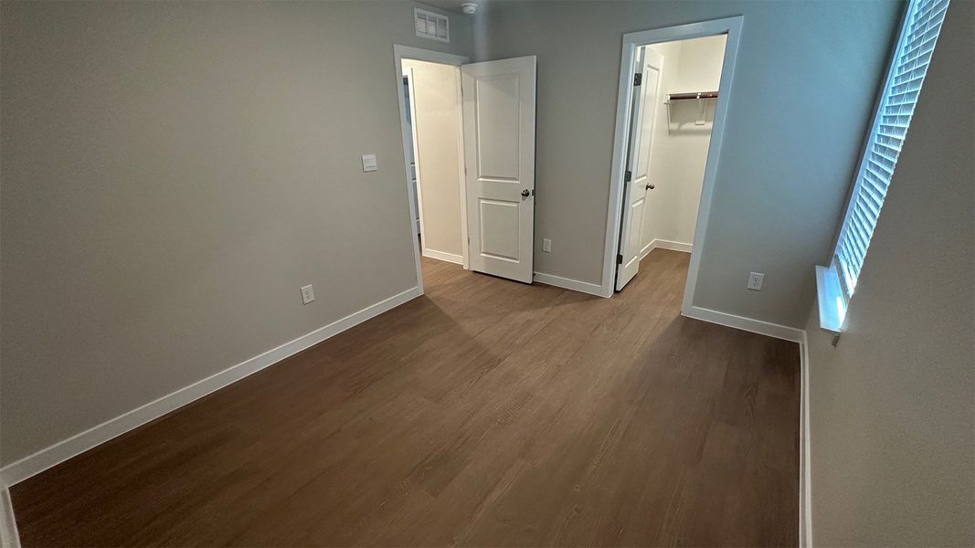 Spacious, unfurnished interior of a new home in Rancho Vista, Corpus Christi (Image 18).