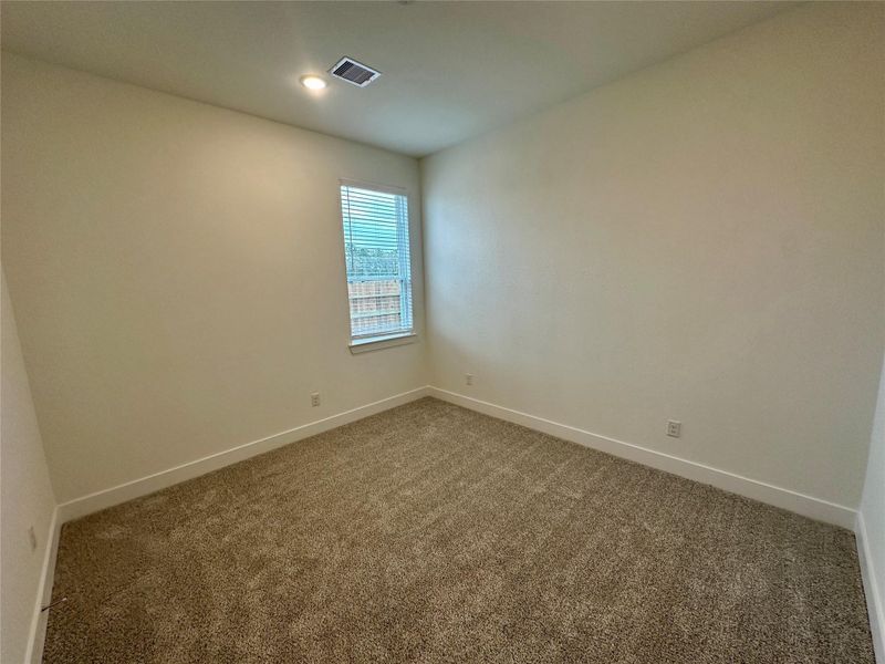 Spacious, unfurnished interior of a new home in Briarley, Montgomery (Image 36).