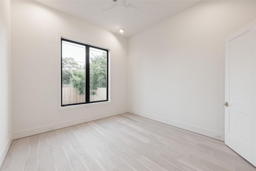 1st Floor Guest Bedroom