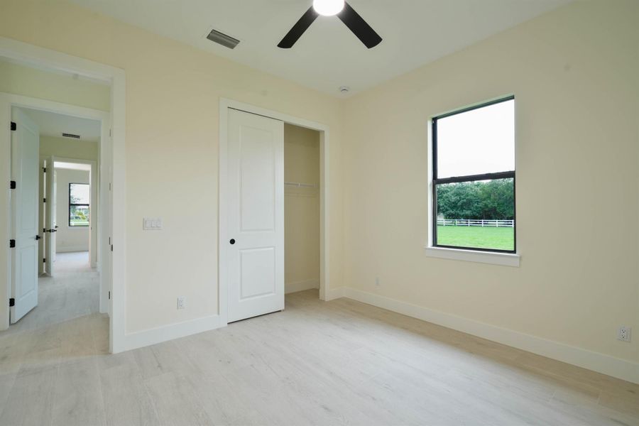 Spacious, unfurnished interior of a new home in , Fort Pierce (Image 38).