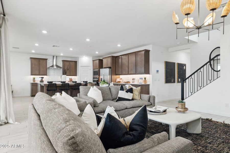 75-web-or-mls-6794-w-spur-dr-37 75-web-or-mls-6794-w-spur-dr-37