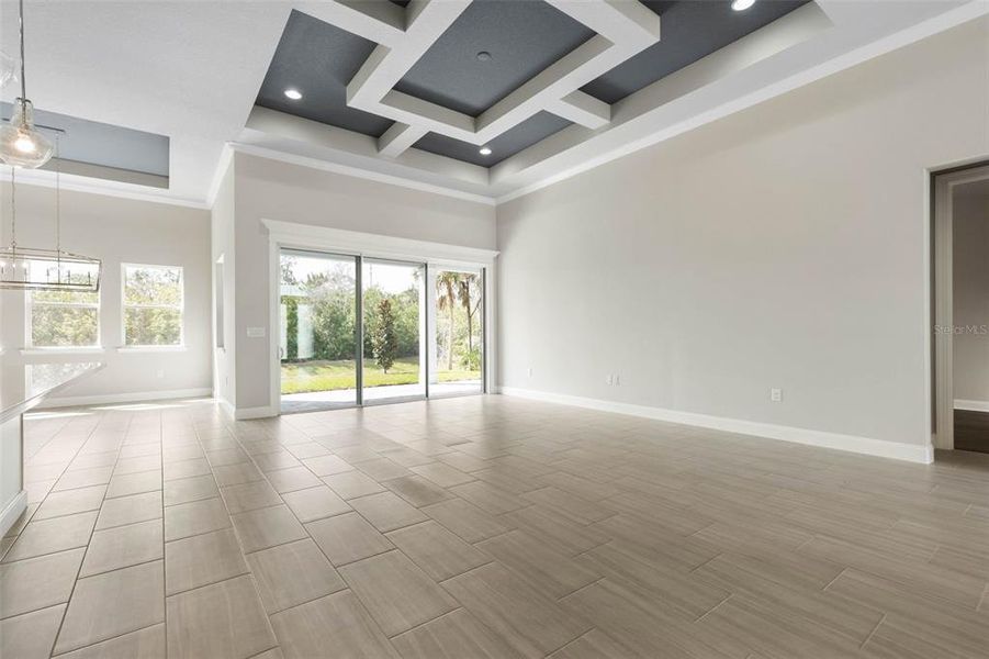 Spacious, unfurnished interior of a new home in Palm Coast Plantation, Palm Coast (Image 47).
