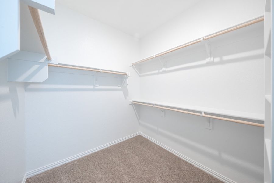 Spacious, unfurnished interior of a new home in Churchill, Anna (Image 17).