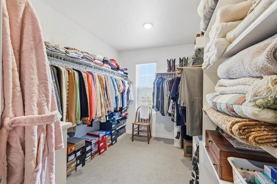 Close-up of interior finishes inside a home in Ashford Park - Cottage Series, Corinth (Image 19).
