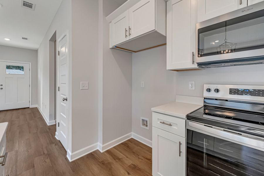 Furnished interior view inside a new home in McCarthy Estates, Defuniak Springs (Image 12). Furnished interior view inside a new home in McCarthy Estates, Defuniak Springs (Image 12).