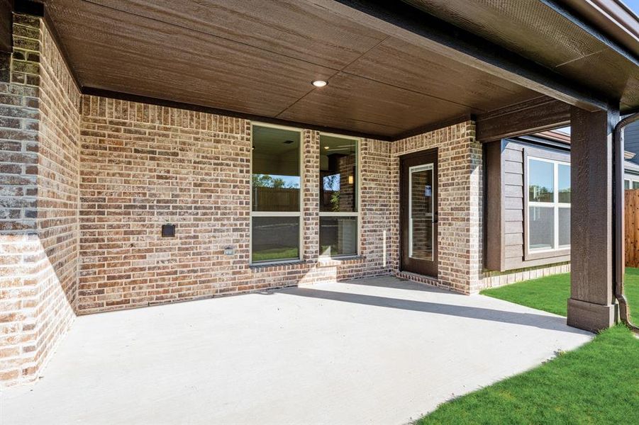 Exterior details and patio area of a home in Bear Creek Classic 60, Lavon (Image 4). Exterior details and patio area of a home in Bear Creek Classic 60, Lavon (Image 4).