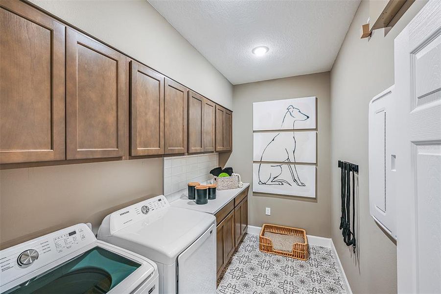 Furnished interior view inside a new home in , Kissimmee (Image 29).