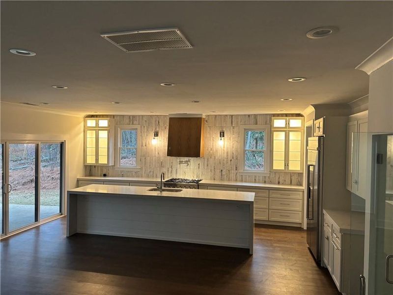 Furnished interior view inside a new home in , Atlanta (Image 14).