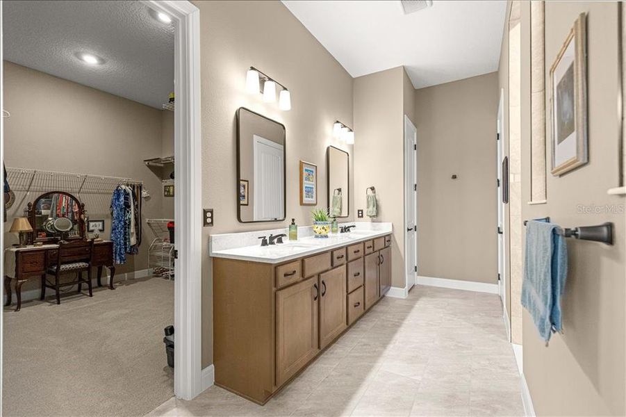 Furnished interior view inside a new home in , Ocala (Image 10).