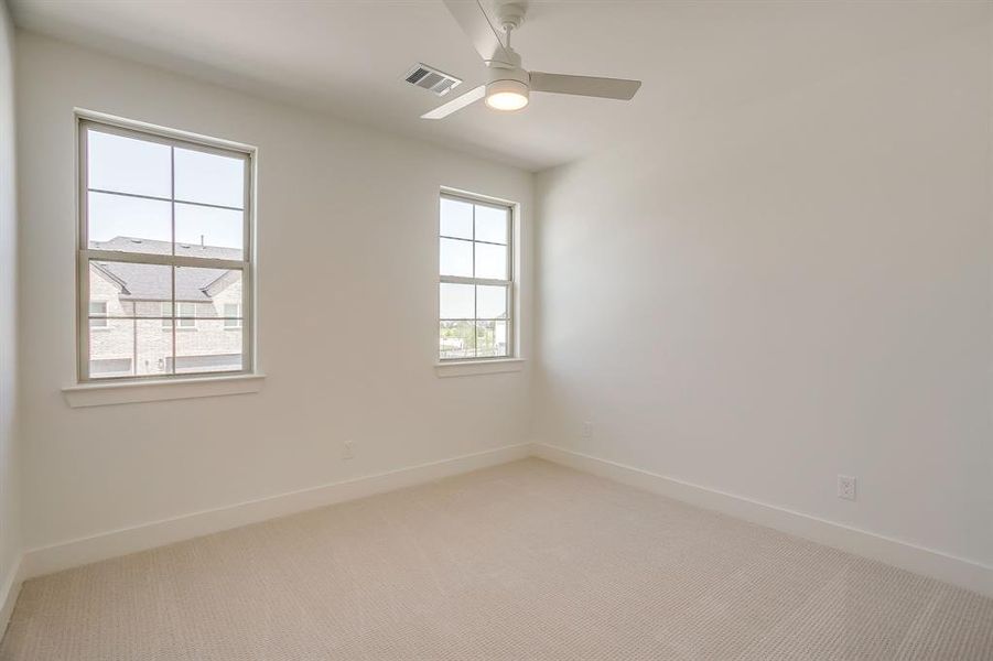 Spacious, unfurnished interior of a new home in , Fort Worth (Image 26).