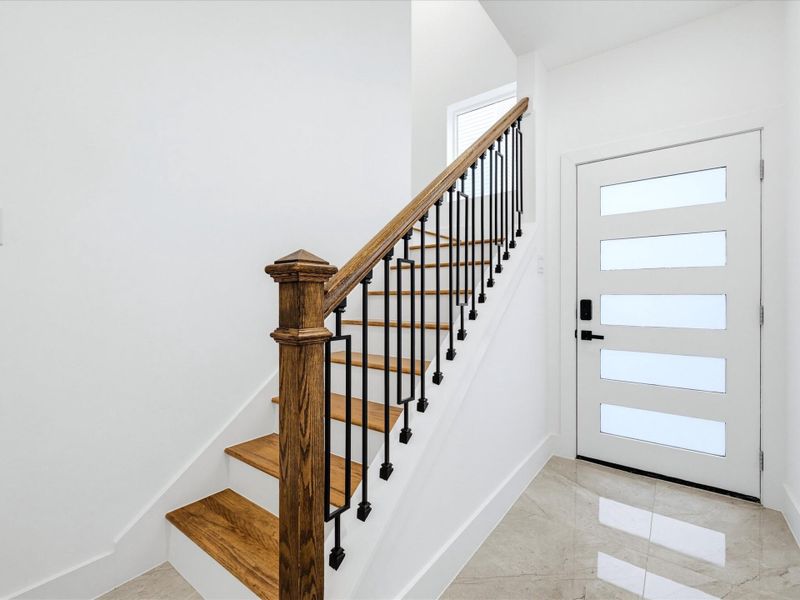 Spacious, unfurnished interior of a new home in , Houston (Image 34).