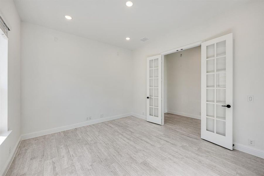 Spacious, unfurnished interior of a new home in Timberbrook 3B-4A, Justin (Image 23).