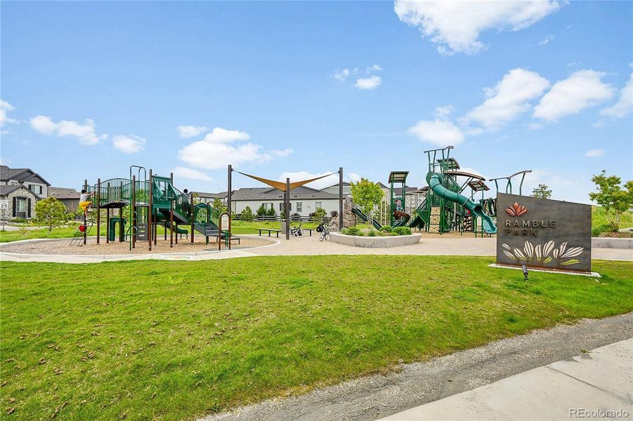 Community amenities in Wild Oak at The Canyons, Castle Pines (Image 28). Community amenities in Wild Oak at The Canyons, Castle Pines (Image 28).