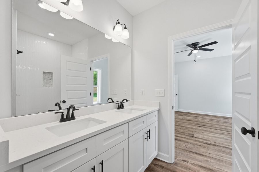 Owners Bathroom Owners Bathroom