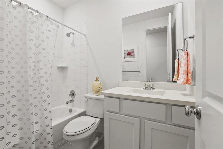 Full guest bath Full guest bath